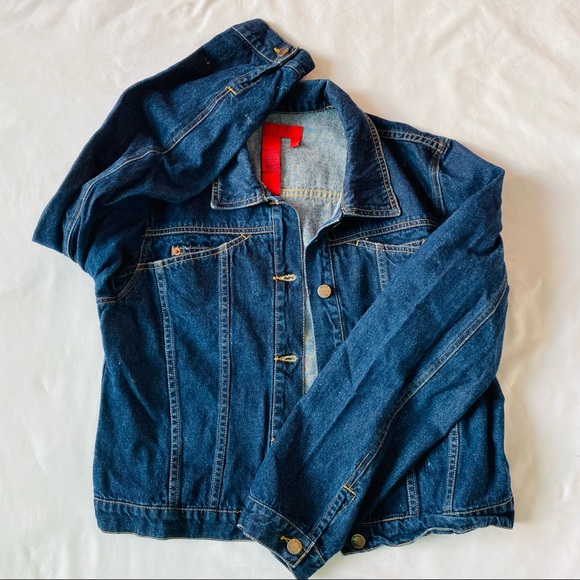 BCBGMaxAzria Jackets & Blazers - VINTAGE! BCBG denim jacket